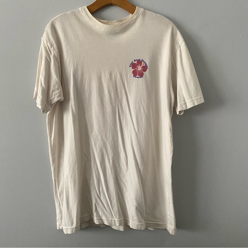 T & C Surf Designs Hawaii Hibiscus Shirt